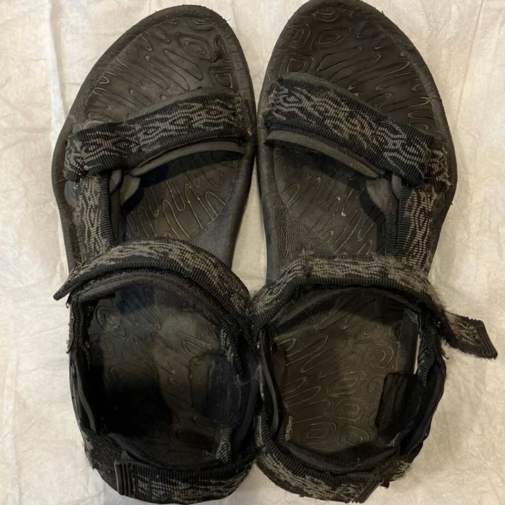 Men’s Teva Sandals size 8